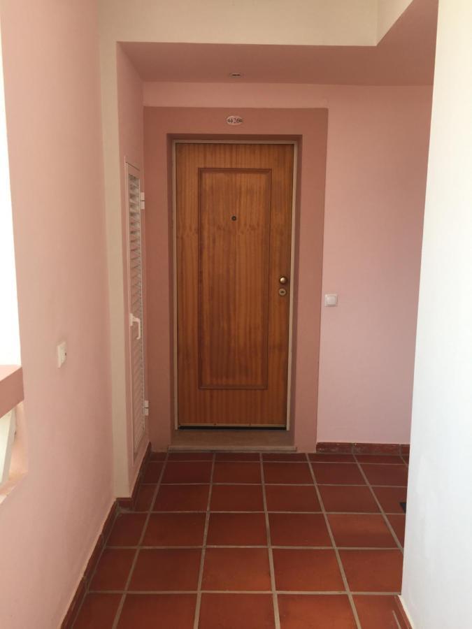 St James Praia Da Luz Bagian luar foto